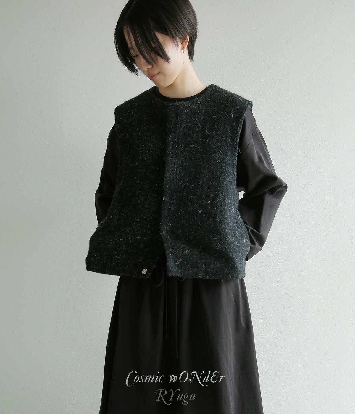 COSMIC WONDER(�R�Y�~�b�N�����_�[)�V�F�b�g�����h�E�[�� �x�X�g Nostalgic painters winter vest 24cw09025