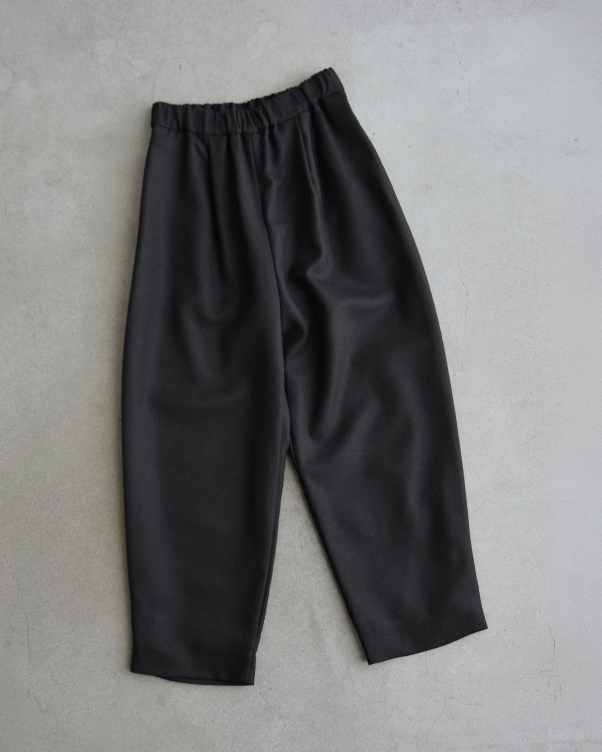 COSMIC WONDER(�R�Y�~�b�N�����_�[)�E�[�� �~�j�}���p���c Nostalgic artists minimal slacks 24cw12039