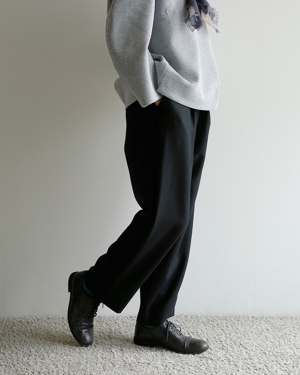 COSMIC WONDER(�R�Y�~�b�N�����_�[)�E�[�� �~�j�}���p���c Nostalgic artists minimal slacks 24cw12039