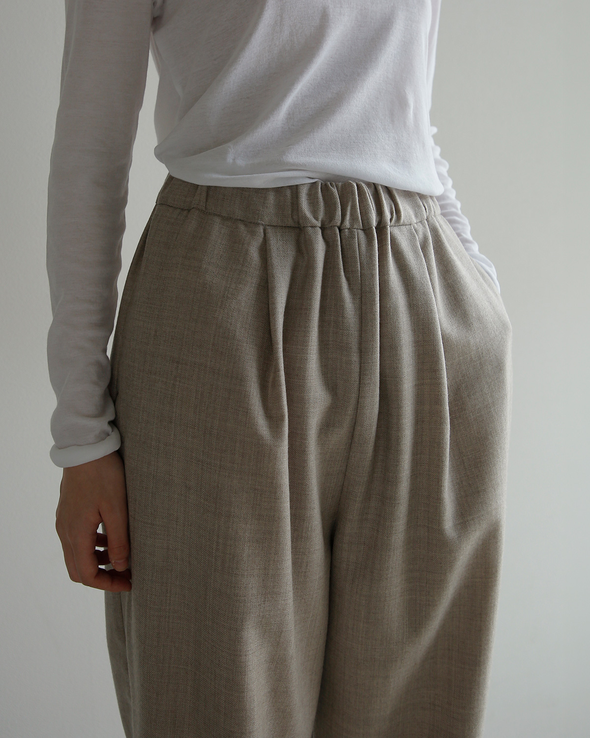 COSMIC WONDER(�R�Y�~�b�N�����_�[)�E�[�� �~�j�}���p���c Nostalgic artists minimal slacks 24cw12039