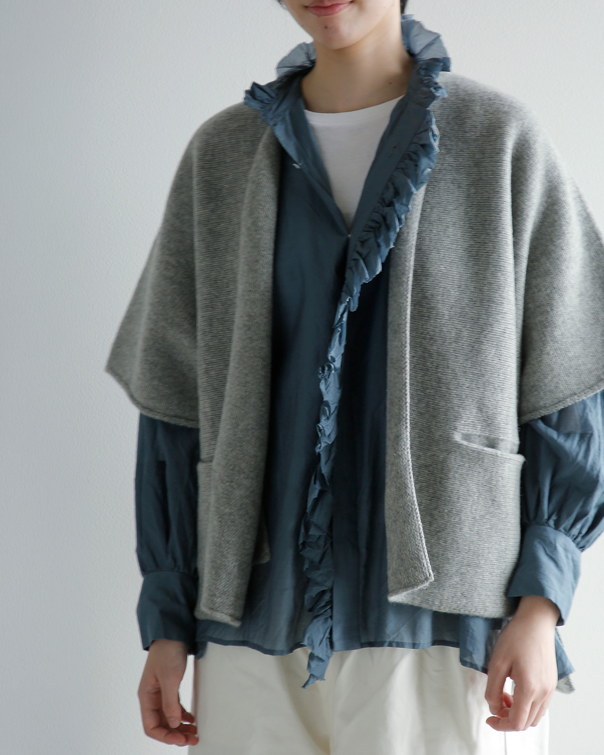 COSMIC WONDER(�R�Y�~�b�N�����_�[)�u���e�B�b�V���E�[�� �j�b�g �J�[�f�B�K�� British wool knitted farmer cardigan 24cw43022