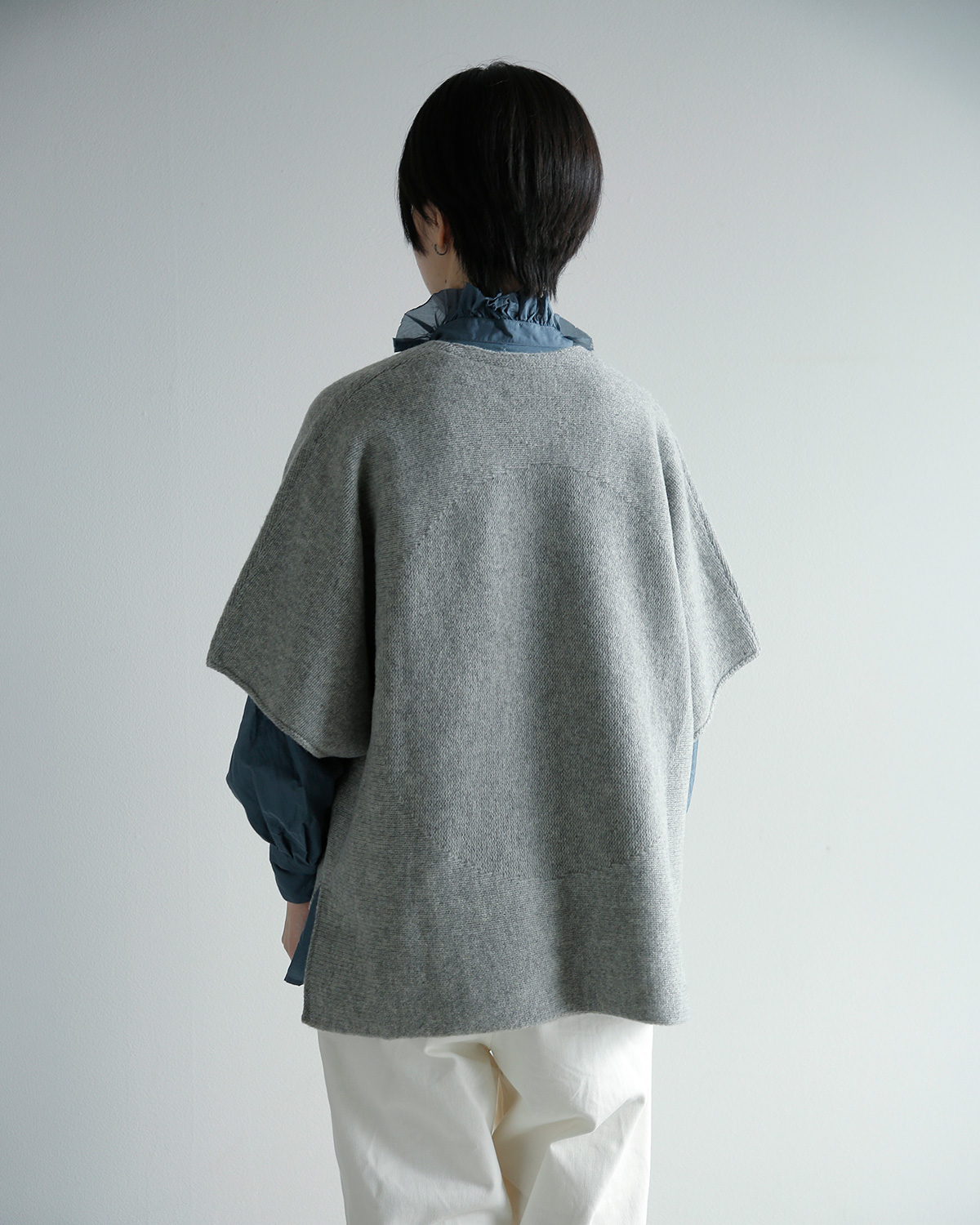 COSMIC WONDER(�R�Y�~�b�N�����_�[)�u���e�B�b�V���E�[�� �j�b�g �J�[�f�B�K�� British wool knitted farmer cardigan 24cw43022