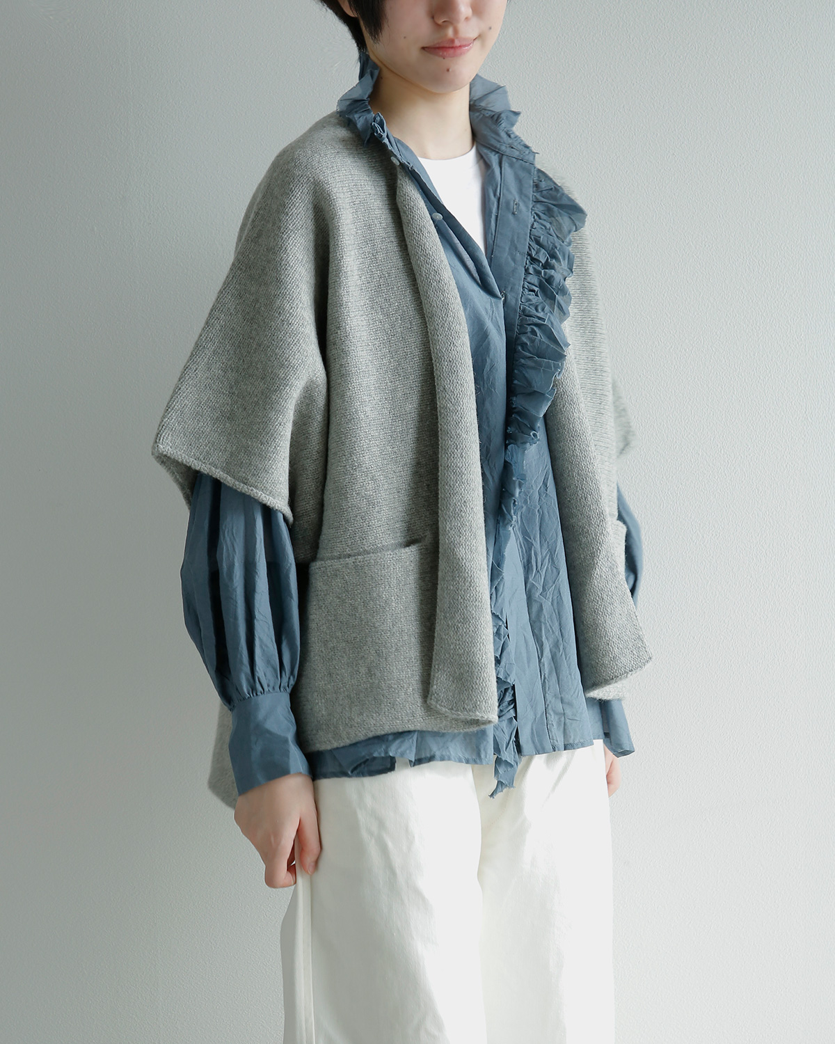 COSMIC WONDER(�R�Y�~�b�N�����_�[)�u���e�B�b�V���E�[�� �j�b�g �J�[�f�B�K�� British wool knitted farmer cardigan 24cw43022