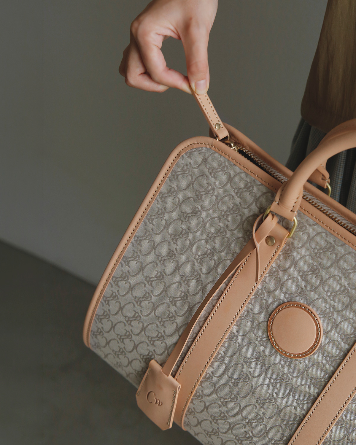 COSMIC WONDER(�R�Y�~�b�N�����_�[)�R�b�g�����l�� �W���K�[�h �g���x���o�b�O Cw monogram travel bag 24cw82073