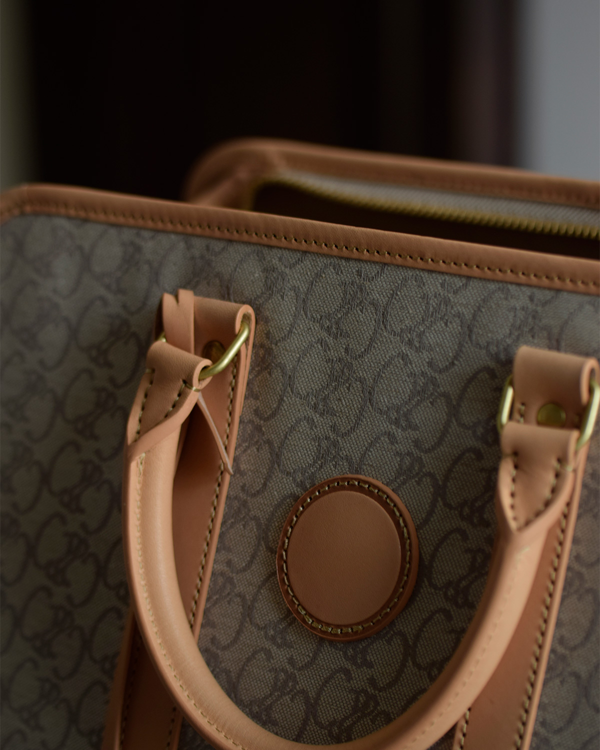 COSMIC WONDER(�R�Y�~�b�N�����_�[)�R�b�g�����l�� �W���K�[�h �g���x���o�b�O Cw monogram travel bag 24cw82073