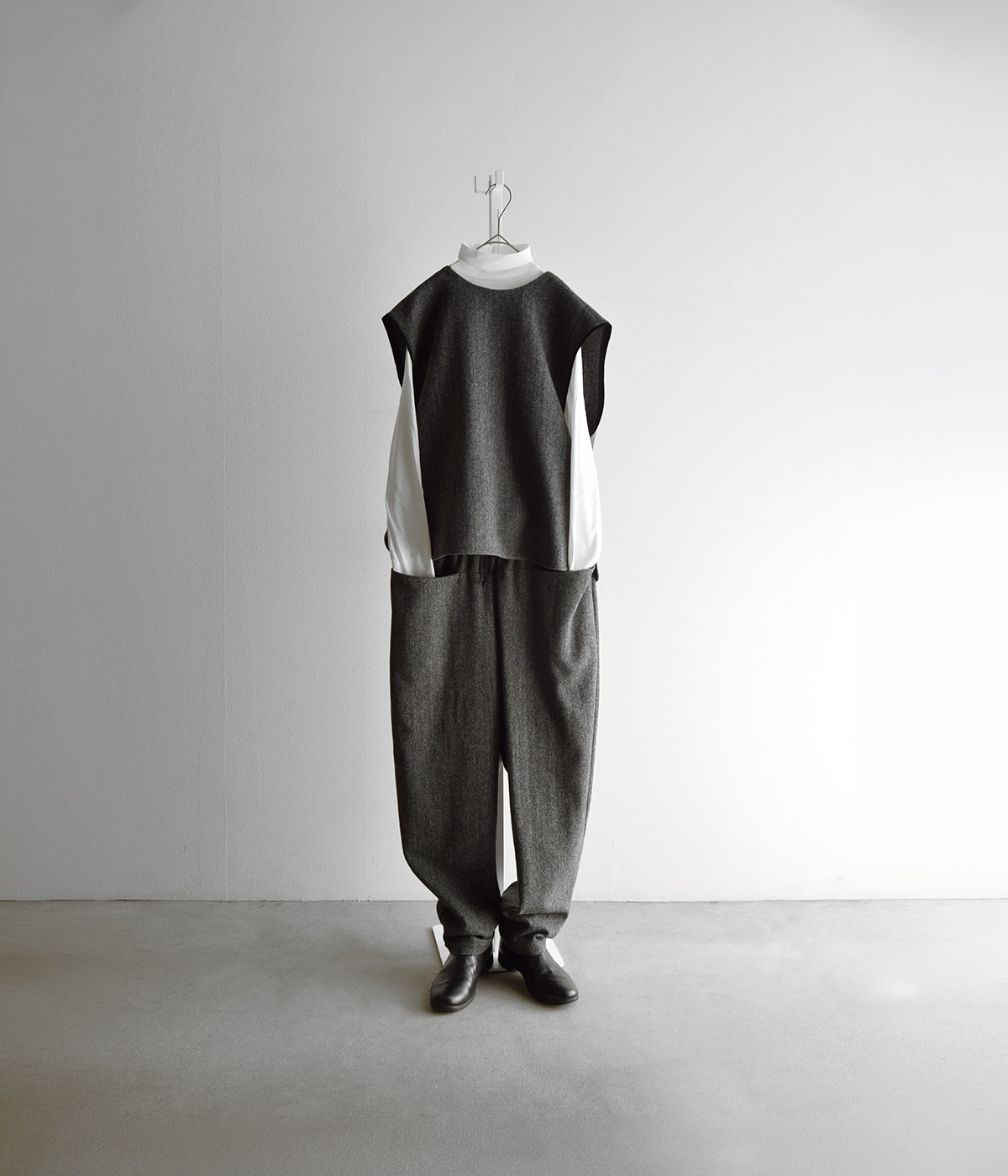 atelier naruse(�A�g���G�i���Z)�u���e�B�b�V���E�[�� �c�C�[�h �o�b�N�{�^�� ���u �x�X�g f02096