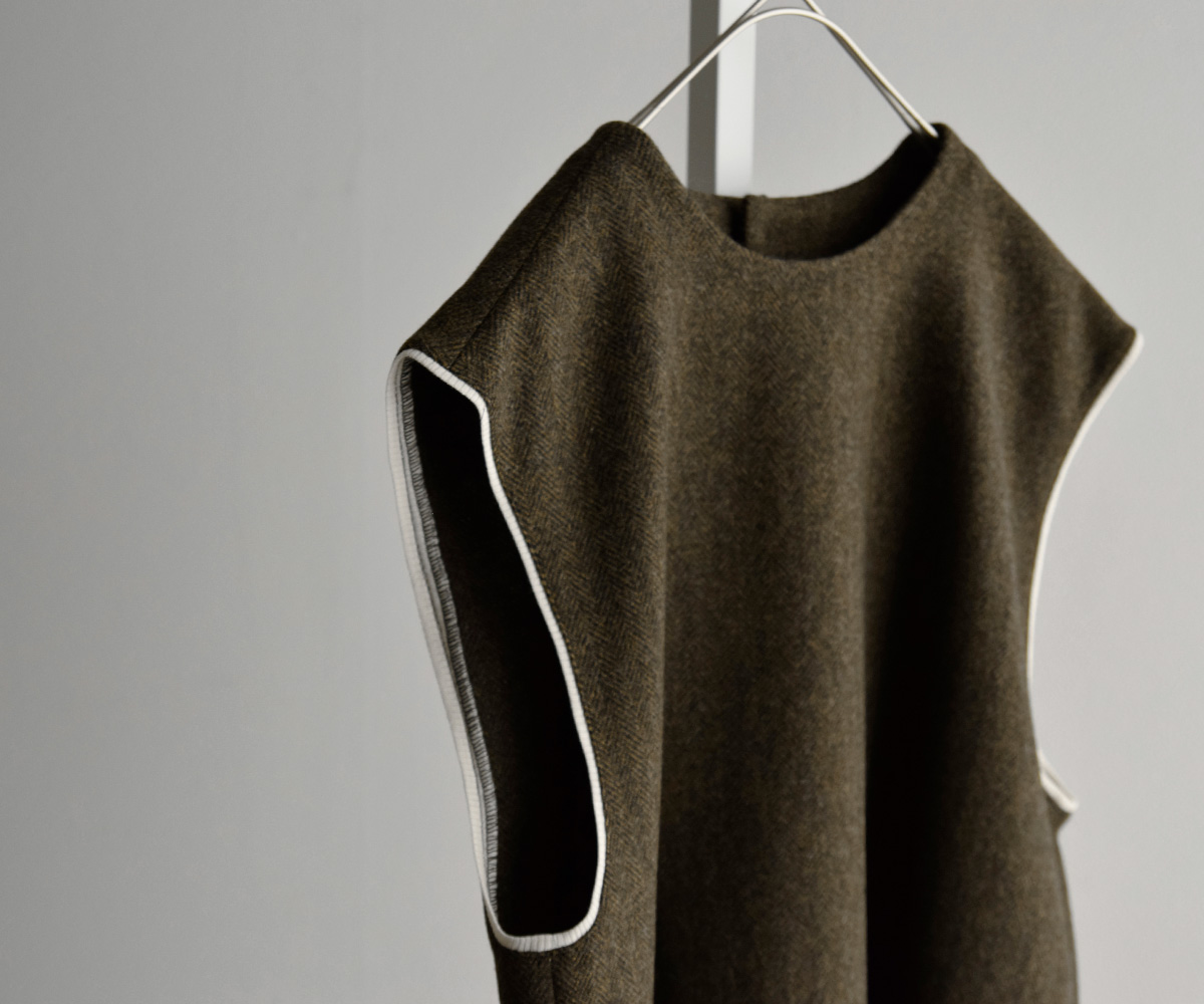 atelier naruse(�A�g���G�i���Z)�u���e�B�b�V���E�[�� �c�C�[�h �o�b�N�{�^�� ���u �x�X�g f02096