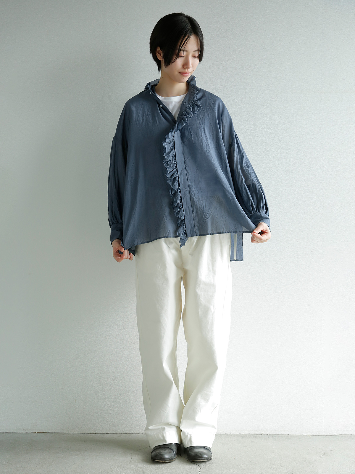 TOUJOURS(�g�D�W���[)�f�B�t�@�����g�J�E���g �R�b�g���V���N �J�f�B �t�����V���c Band Collar Bishop Sleeve Ruffle Shirt jm45fs01