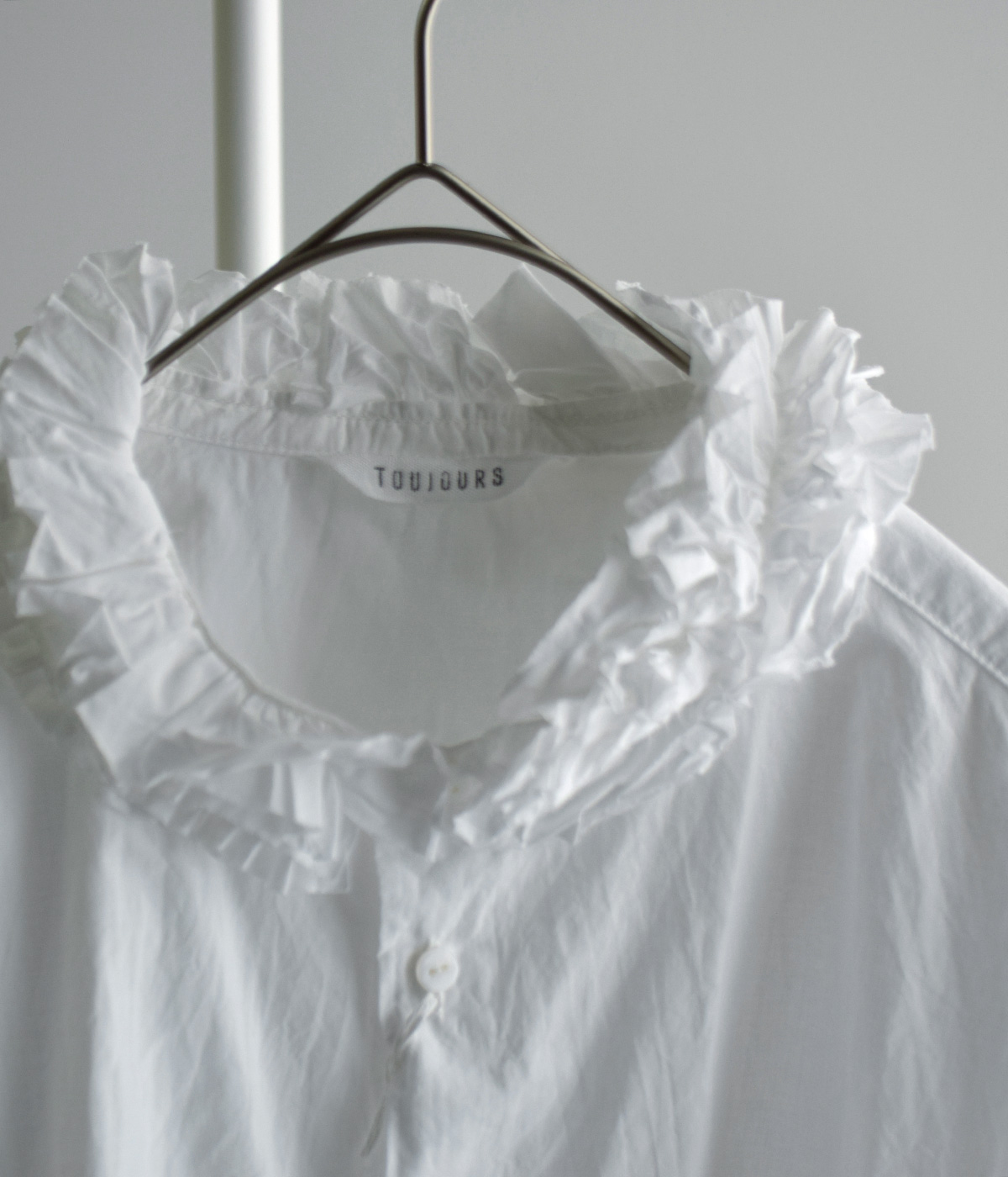 TOUJOURS(�g�D�W���[)�t�@�C�����[���R�b�g�� �l�b�N�t�����V���c Neck Ruffle Shirt mm45ps01