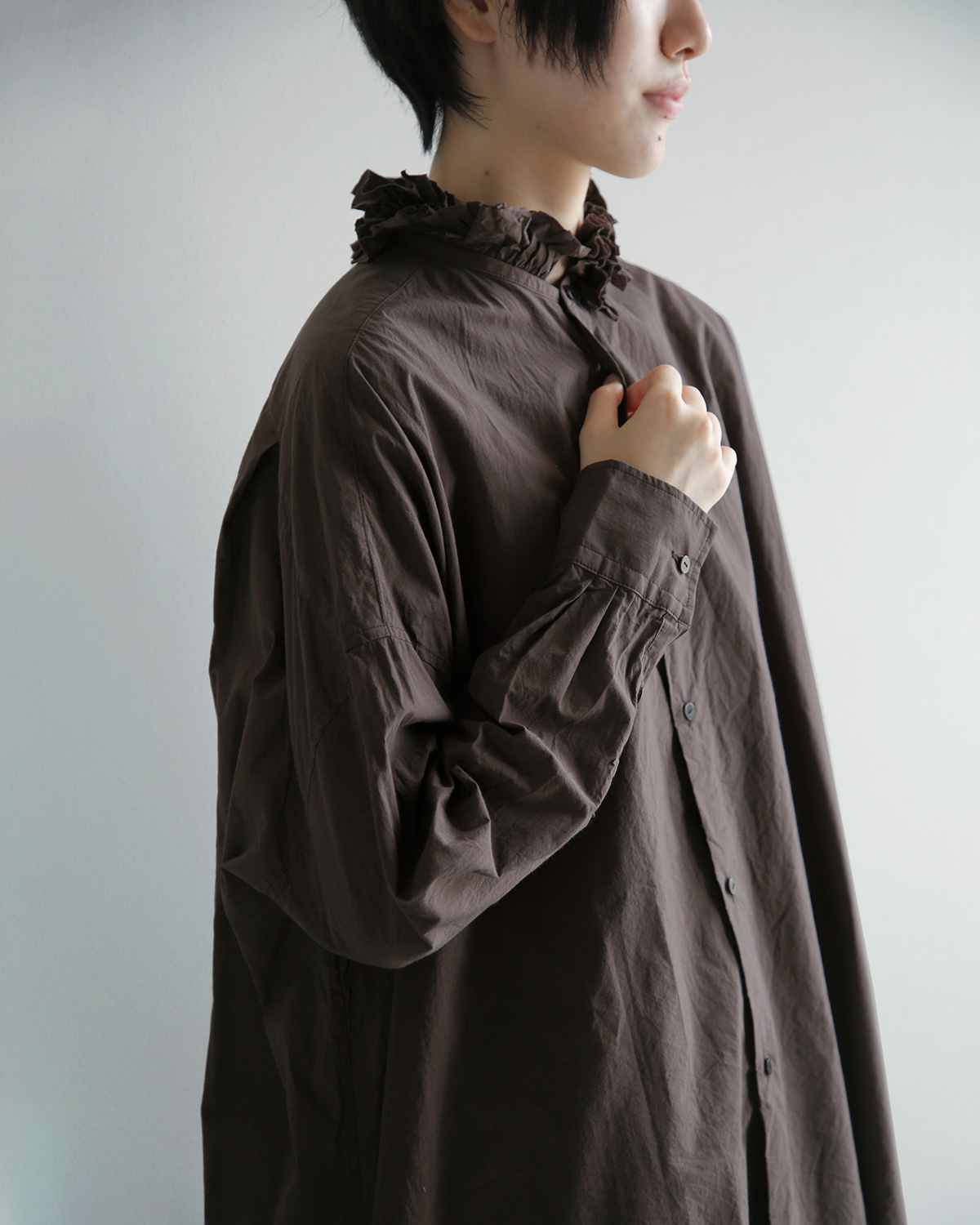 TOUJOURS(�g�D�W���[)�t�@�C�����[���R�b�g�� �l�b�N�t�����V���c Neck Ruffle Shirt mm45ps01