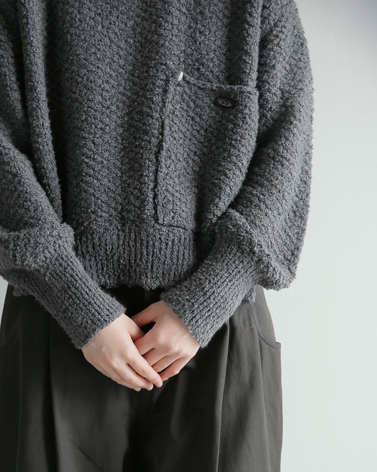 ONICA(�I�j�J)�R�b�g�� ���b�N�l�b�N ���[�v���[�� �j�b�g�g�b�v�X Loop-yarn pocket Jumper oni066