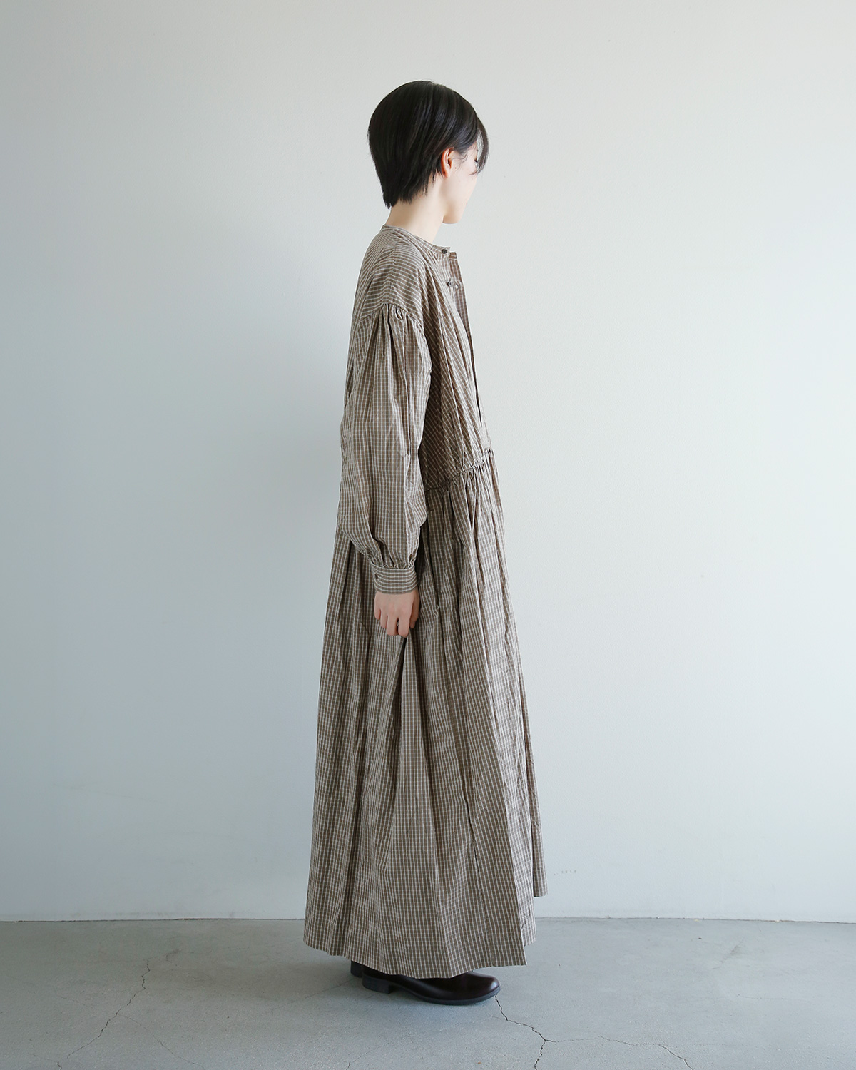 TOUJOURS(�g�D�W���[)�X���[���`�F�b�N �I�[�K�j�b�N�R�b�g�� �����s�[�X Classic Gathered Dress qm45kd04