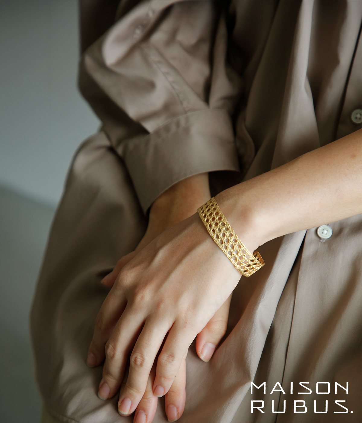 MAISON RUBUS.(���]�����[�o�X)���R���N�V���� �V���o�[�~�C�G���[�S�[���h���b�L ���[�X �o���O�� L �grecollection lace bangle L�h re-002