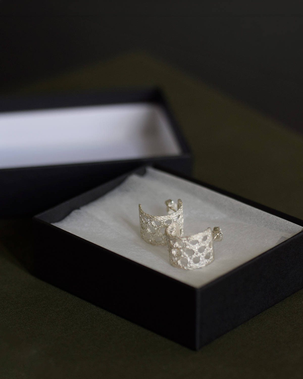 MAISON RUBUS.(���]�����[�o�X)���R���N�V���� �V���o�[ ���[�X �s�A�X L �grecollection lace pierce L�h re-005