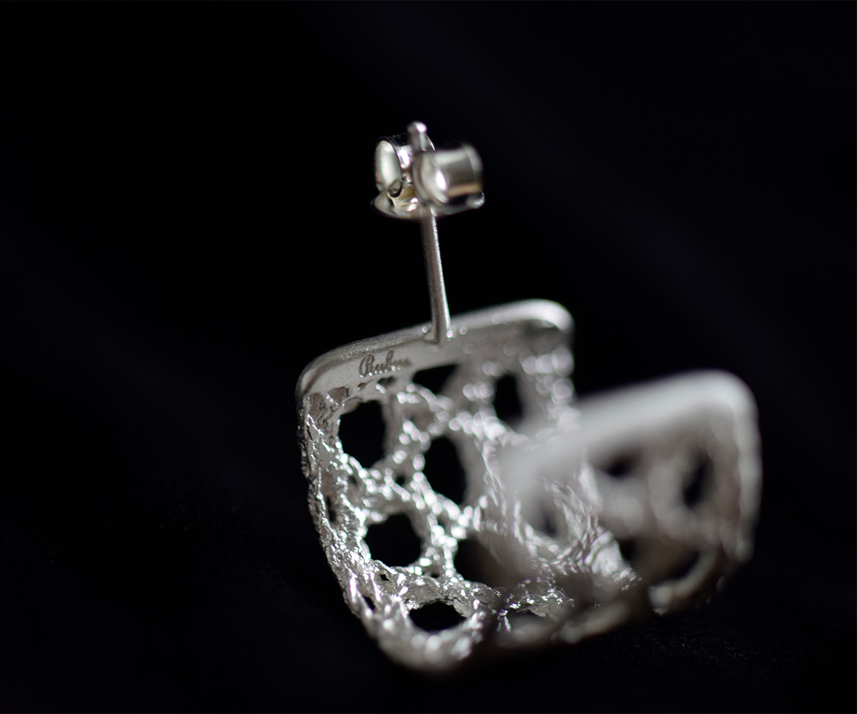 MAISON RUBUS.(���]�����[�o�X)���R���N�V���� �V���o�[ ���[�X �s�A�X L �grecollection lace pierce L�h re-005