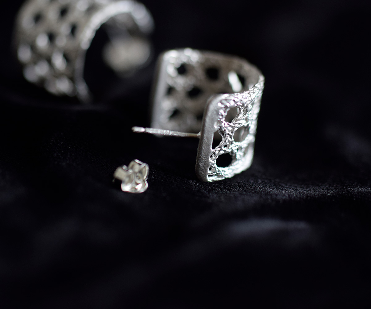 MAISON RUBUS.(���]�����[�o�X)���R���N�V���� �V���o�[ ���[�X �s�A�X L �grecollection lace pierce L�h re-005