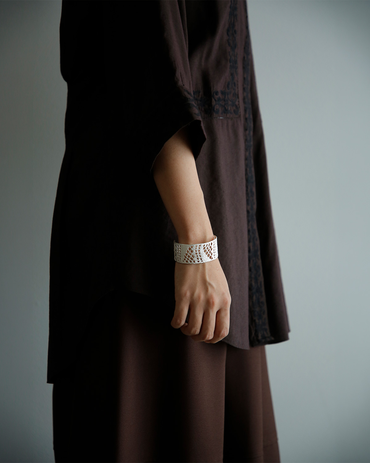 MAISON RUBUS.(���]�����[�o�X)���R���N�V���� �V���o�[ ���[�X �o���O�� 2L �grecollection lace bangle 2L�h re-020