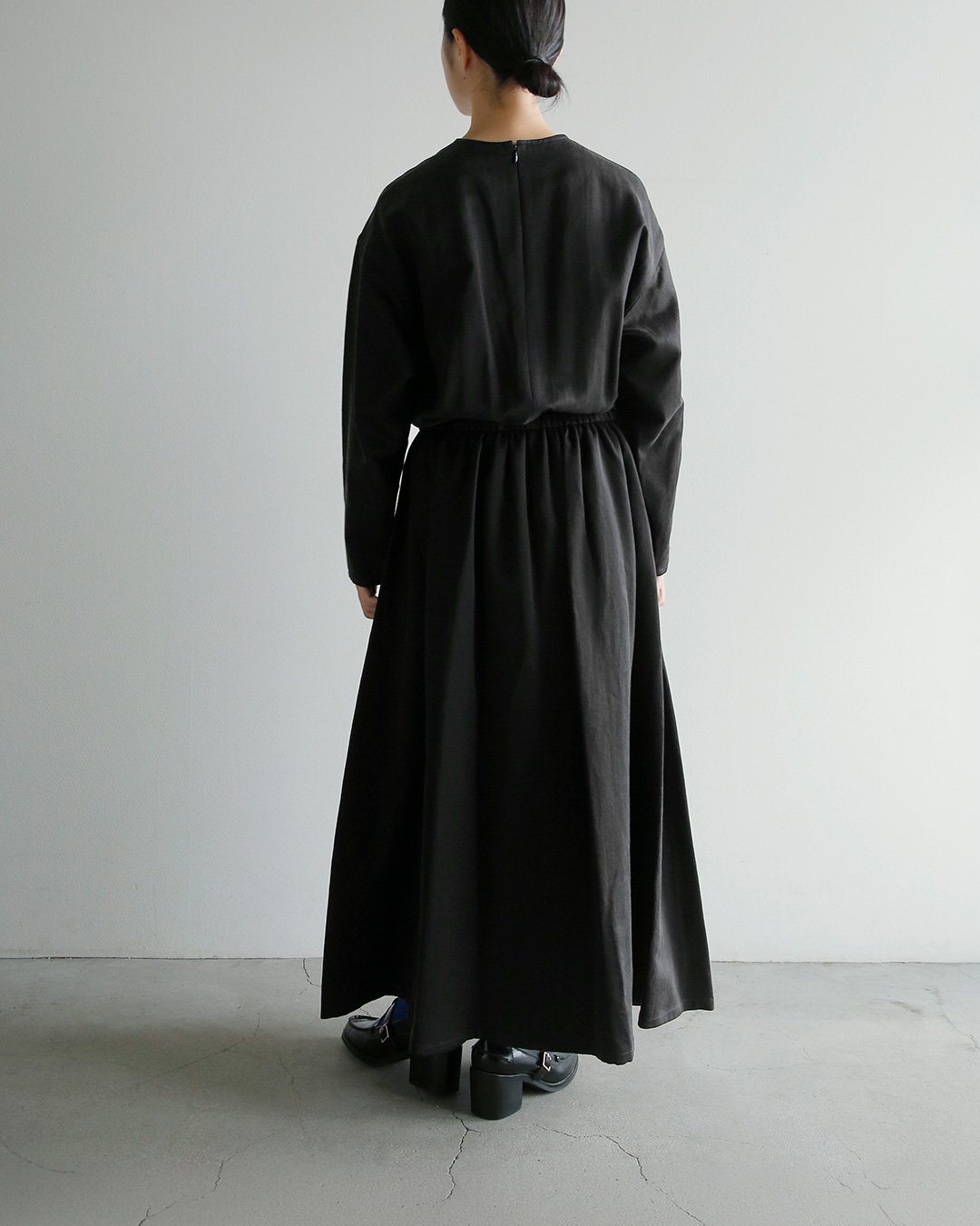 YOKO SAKAMOTO(���[�R�T�J���g)�u���b�V���h �T�e�� �����b�N�X �h���X RELAX DRESS ys-26aw-54