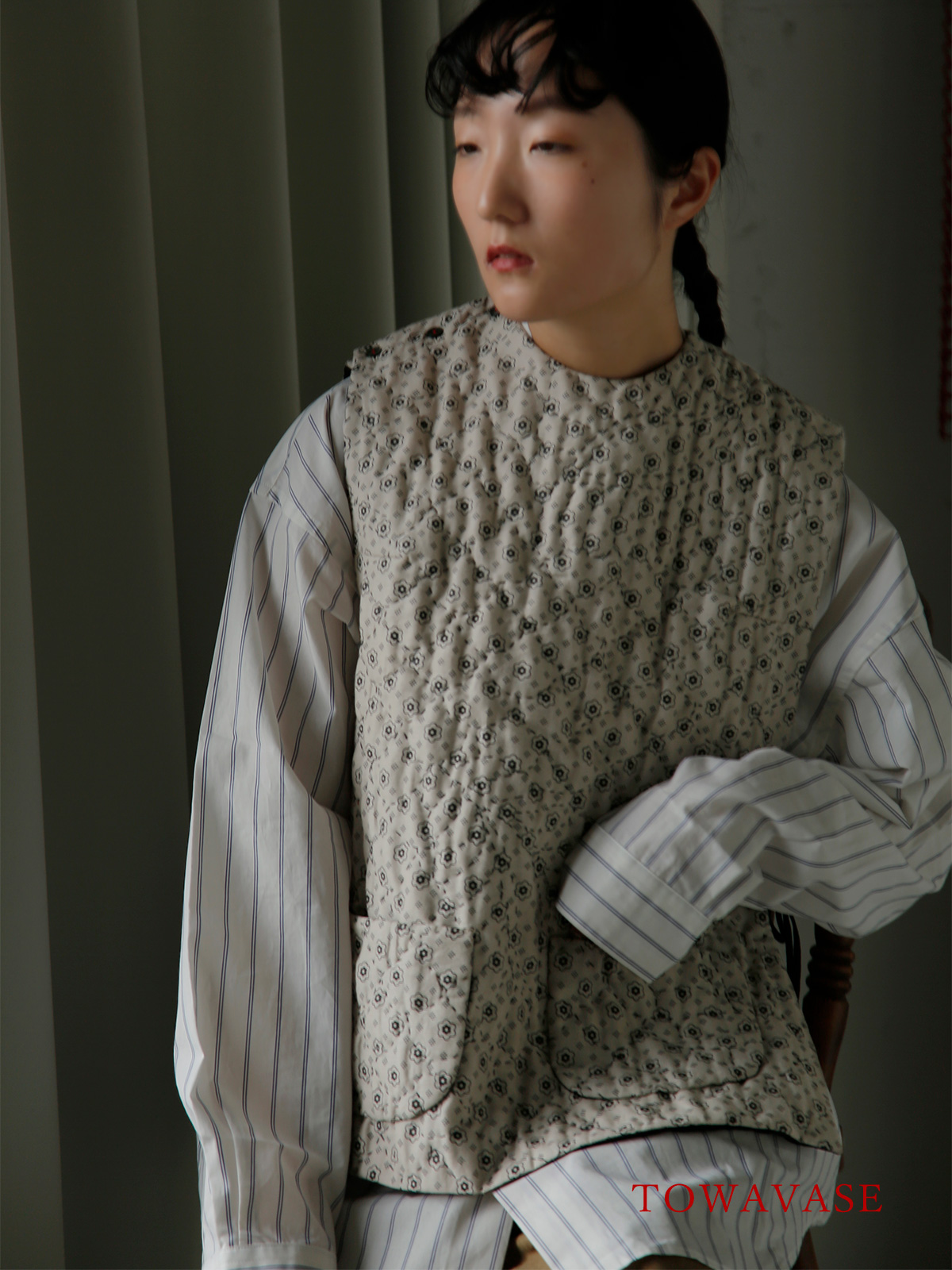 TOWAVASE トワヴァーズ リネン ダイストーンプリント ベスト “French