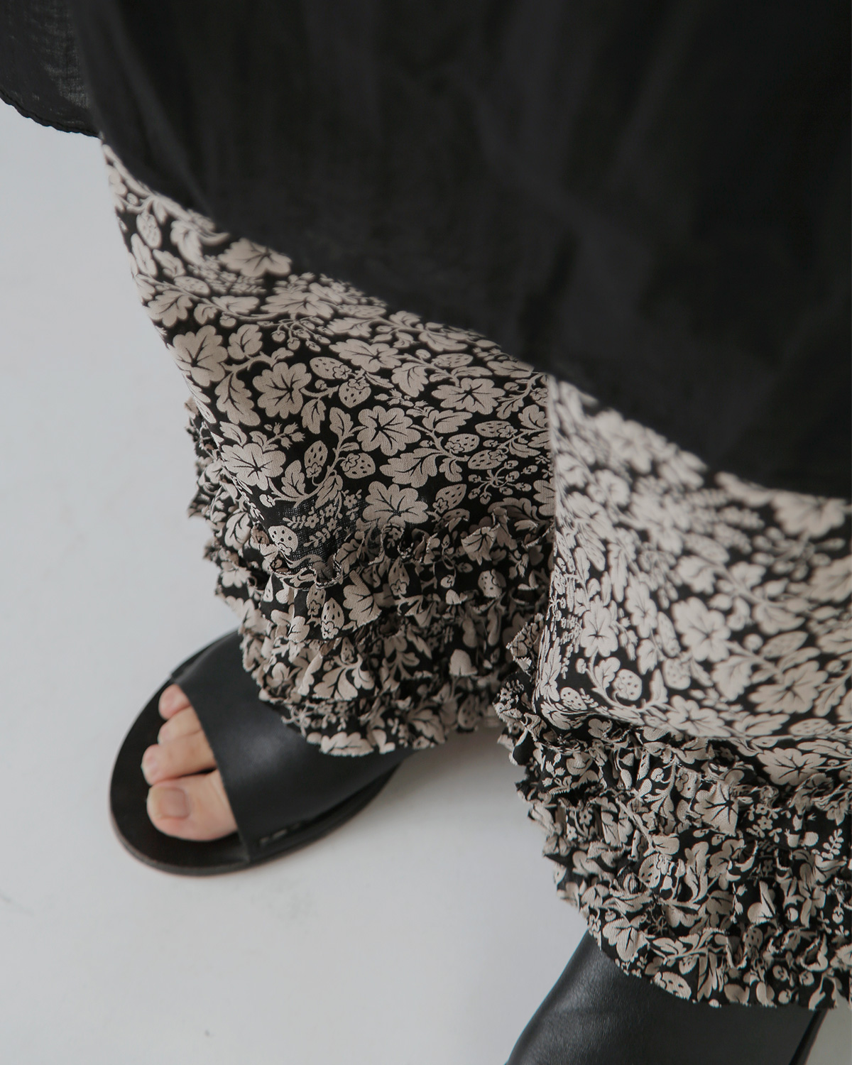 R & D.M.Co-(�I�[���h�}���Y�e�[���[)���C���h�x���[ �t���� �p���c �gWILD BERRY FRILL DECARATION PANTS�h 7758