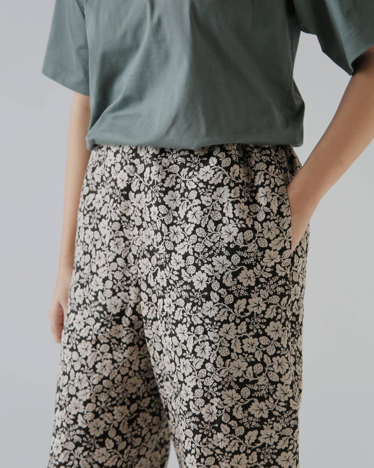 R & D.M.Co-(�I�[���h�}���Y�e�[���[)���C���h�x���[ �t���� �p���c �gWILD BERRY FRILL DECARATION PANTS�h 7758