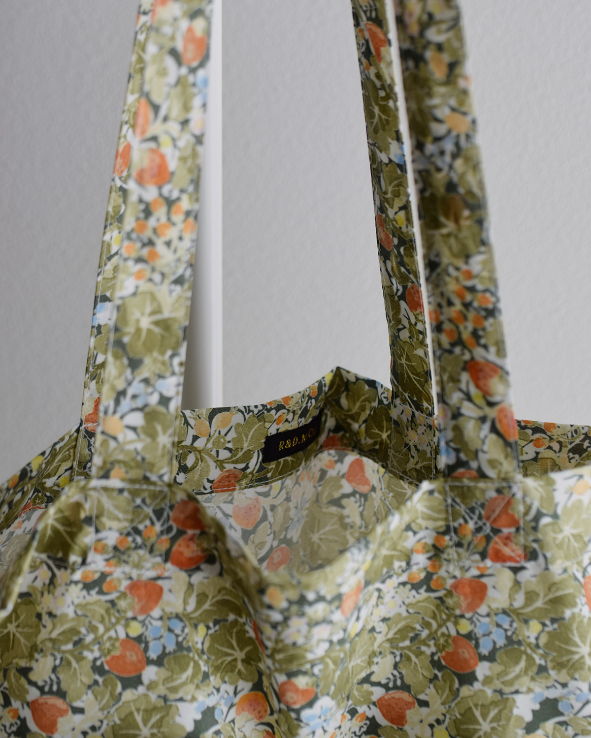 R & D.M.Co-(�I�[���h�}���Y�e�[���[)���C���h�x���[ �t�B�[���h ���[�� �t���� �f�R���[�V���� �g�[�g �o�b�O W.B.F LAWN FRILL DECORATION TOTE BAG 7884