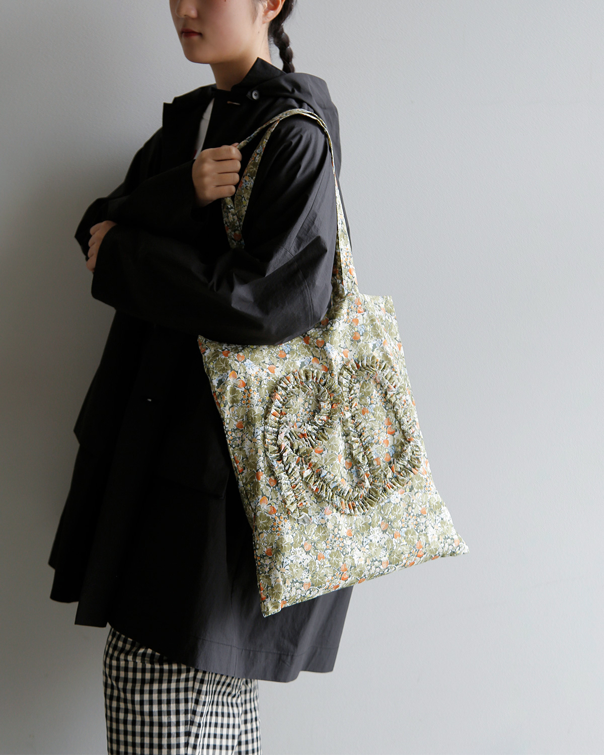 R & D.M.Co-(�I�[���h�}���Y�e�[���[)���C���h�x���[ �t�B�[���h ���[�� �t���� �f�R���[�V���� �g�[�g �o�b�O W.B.F LAWN FRILL DECORATION TOTE BAG 7884