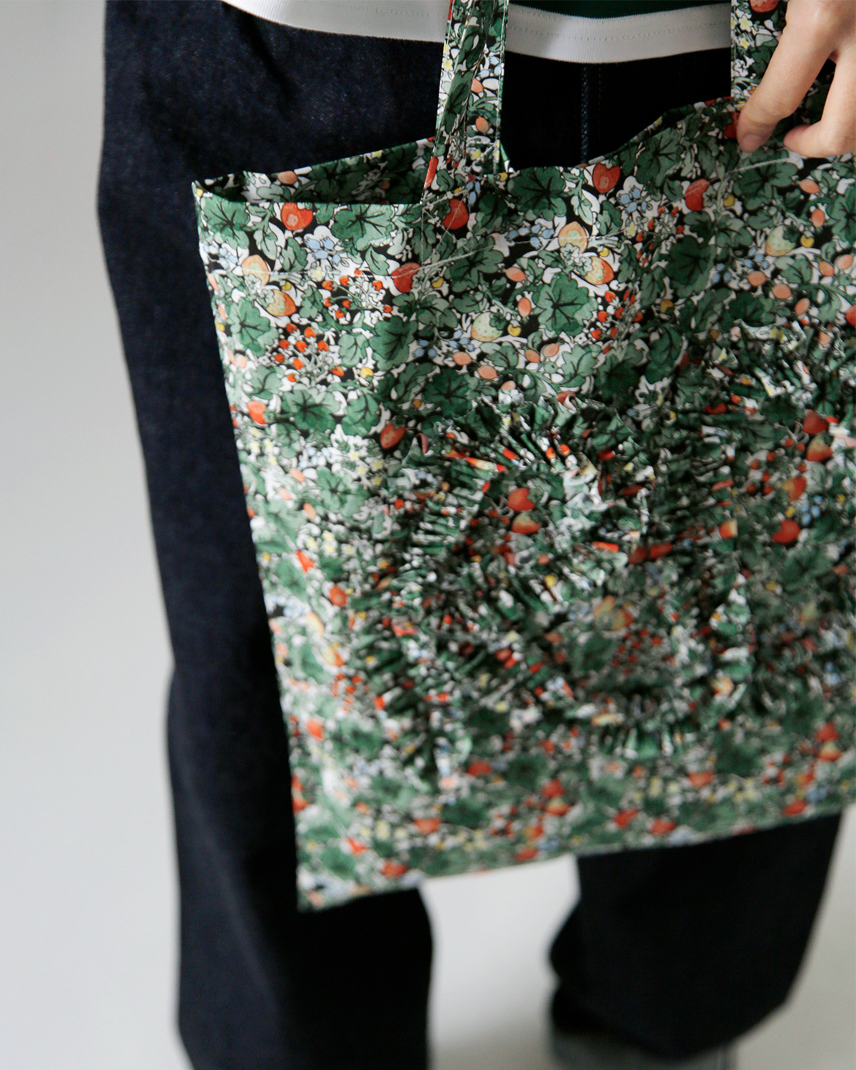 R & D.M.Co-(�I�[���h�}���Y�e�[���[)���C���h�x���[ �t�B�[���h ���[�� �t���� �f�R���[�V���� �g�[�g �o�b�O W.B.F LAWN FRILL DECORATION TOTE BAG 7884