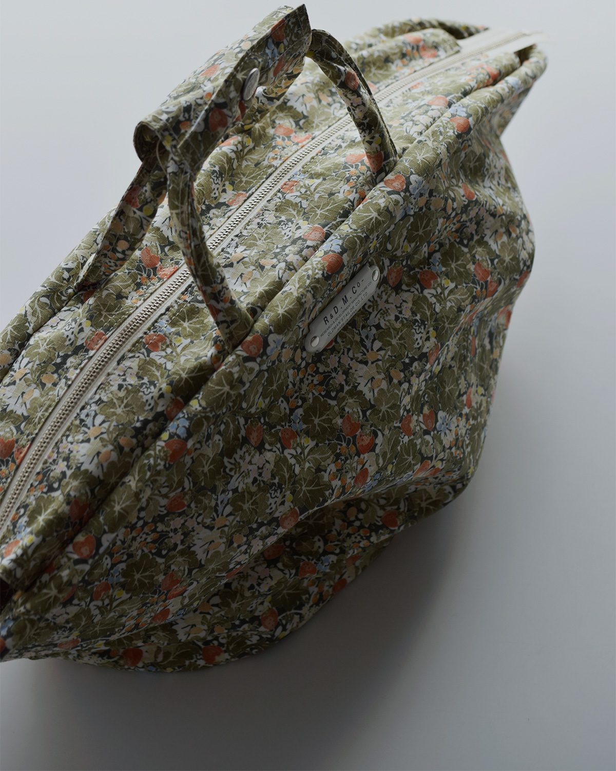 R & D.M.Co-(�I�[���h�}���Y�e�[���[)���C���h�x���[ �t�B�[���h ���b�v�X�g�b�v �t�@�X�i�[�t�� �}���V�F �o�b�O L W.B.F RIPSTOP MARCHE BAG L 7894