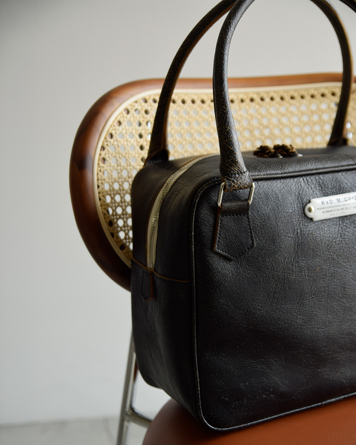 R & D.M.Co-(�I�[���h�}���Y�e�[���[)�N���b�L���O �J�E���U�[ �{�X�g���o�b�O CRACKING LEATHER BOSTON BAG 7905