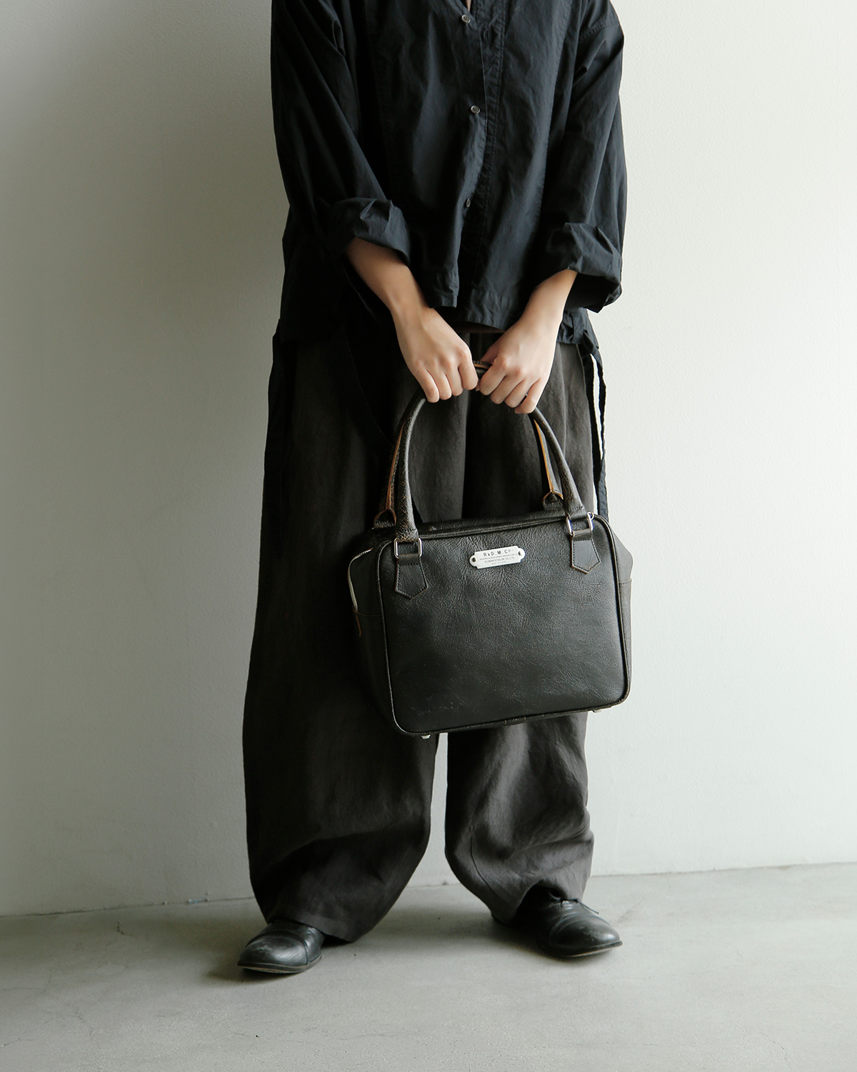 R & D.M.Co-(�I�[���h�}���Y�e�[���[)�N���b�L���O �J�E���U�[ �{�X�g���o�b�O CRACKING LEATHER BOSTON BAG 7905