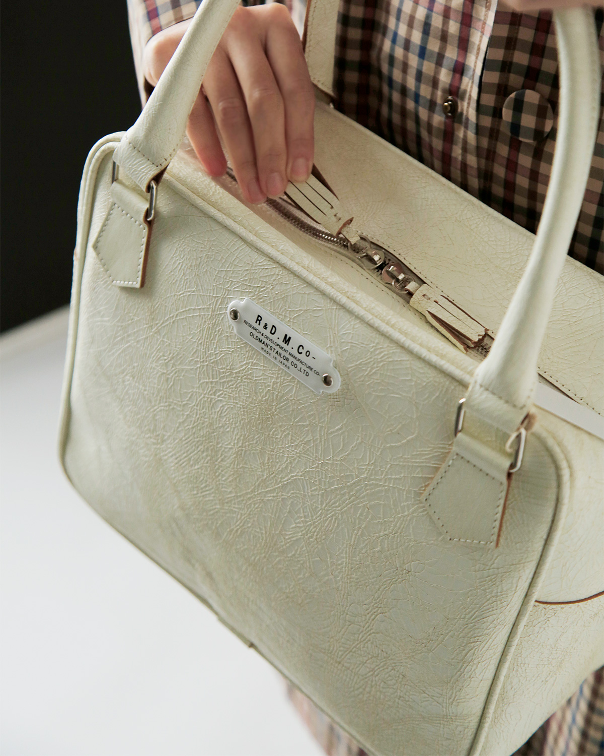 R & D.M.Co-(�I�[���h�}���Y�e�[���[)�N���b�L���O �J�E���U�[ �{�X�g���o�b�O CRACKING LEATHER BOSTON BAG 7905