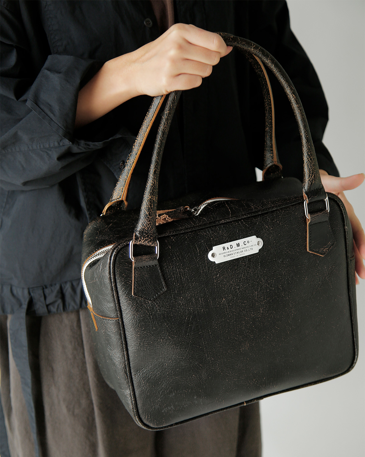 R & D.M.Co-(�I�[���h�}���Y�e�[���[)�N���b�L���O �J�E���U�[ �{�X�g���o�b�O CRACKING LEATHER BOSTON BAG 7905