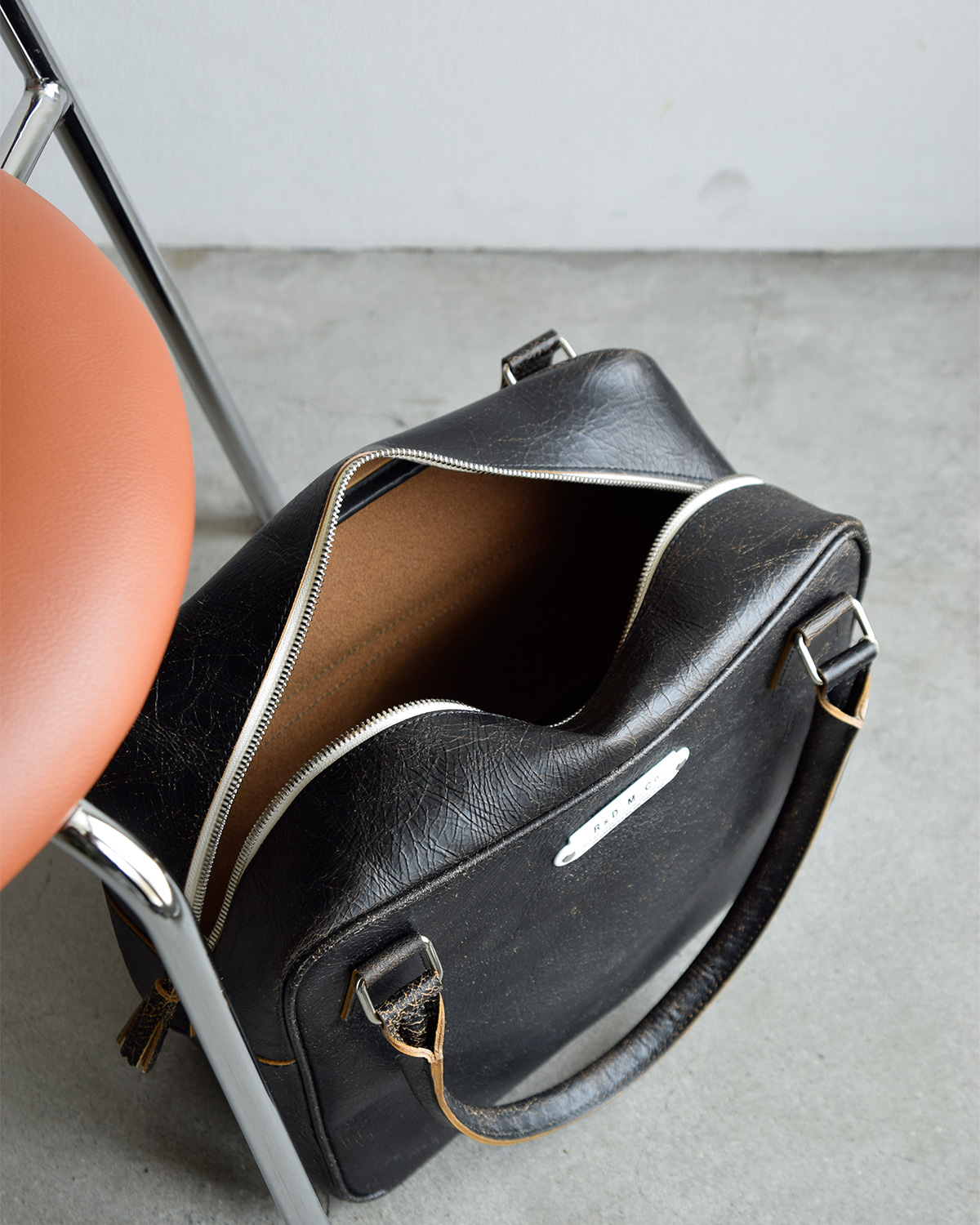 R & D.M.Co-(�I�[���h�}���Y�e�[���[)�N���b�L���O �J�E���U�[ �{�X�g���o�b�O CRACKING LEATHER BOSTON BAG 7905