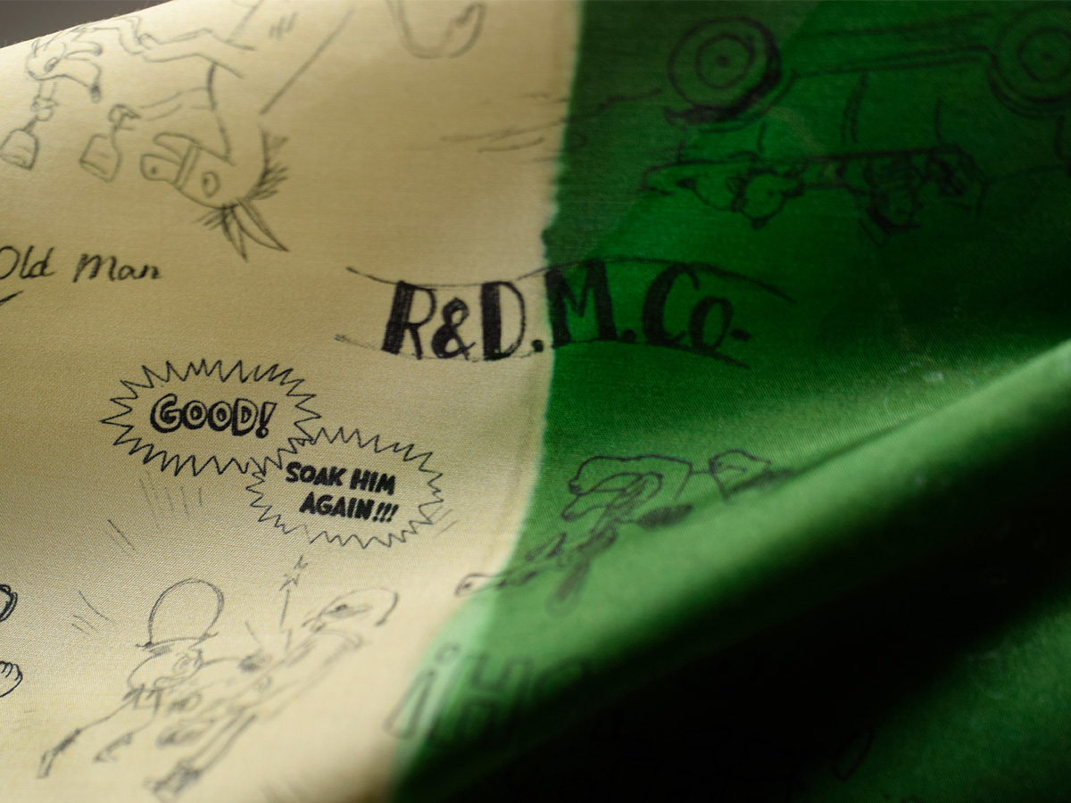 R & D.M.Co-(�I�[���h�}���Y�e�[���[)�V���N ���U�C�N �O���t�B�e�B �X�J�[�t MOSAIC GRAFFITI SCARF 7966