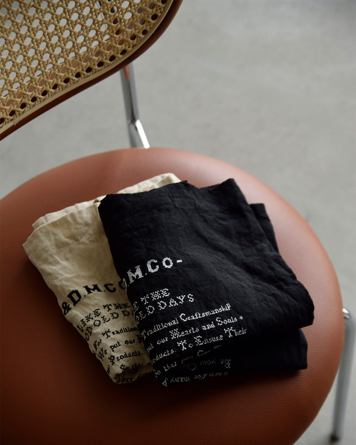 R & D.M.Co-(�I�[���h�}���Y�e�[���[)�O�b�h�I�[���h�f�C�Y ���l�� �N���X�X�e�b�` �o�b�O GOOD OLD DAYS CROSS STITCH BAG 8006