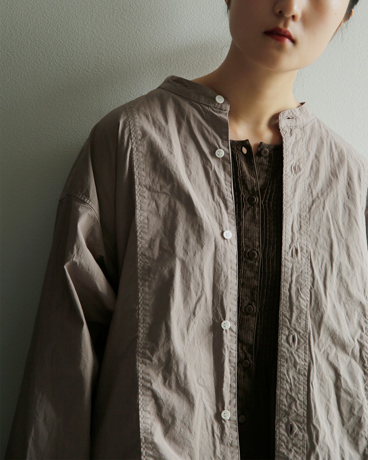 TOUJOURS(�g�D�W���[)�K�[�����g�_�C �I�[�K�j�b�N�R�b�g�� �X�g���b�`�|�v���� �V���c �gSide String Blouson Shirt�h am44rs01