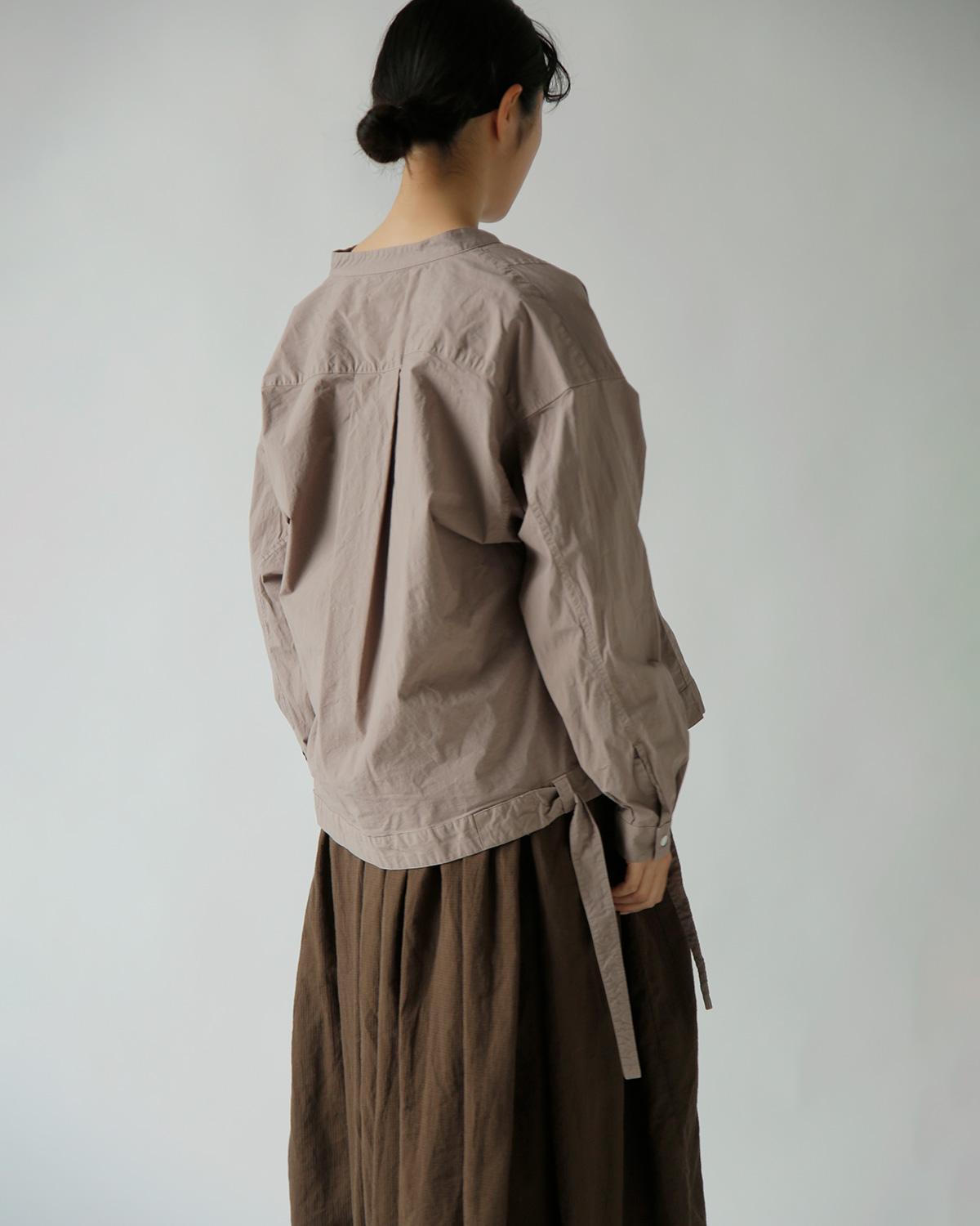 TOUJOURS(�g�D�W���[)�K�[�����g�_�C �I�[�K�j�b�N�R�b�g�� �X�g���b�`�|�v���� �V���c �gSide String Blouson Shirt�h am44rs01