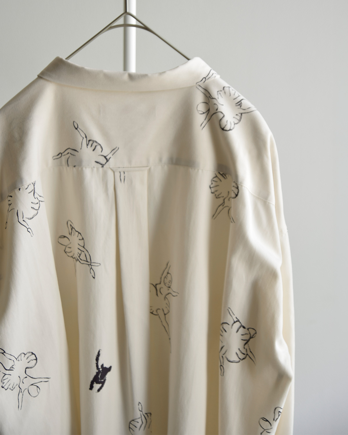 atelier naruse(�A�g���G�i���Z)���[���� �R�b�g�� �r�b�O �V���G�b�g �V���c �gballerina�h f02086-a