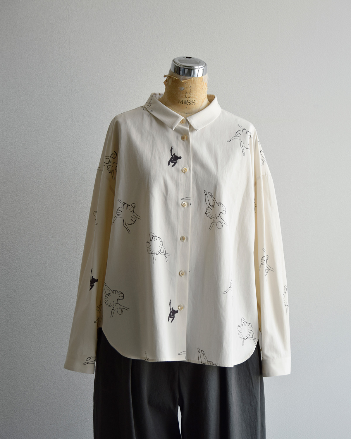 atelier naruse(�A�g���G�i���Z)���[���� �R�b�g�� �r�b�O �V���G�b�g �V���c �gballerina�h f02086-a