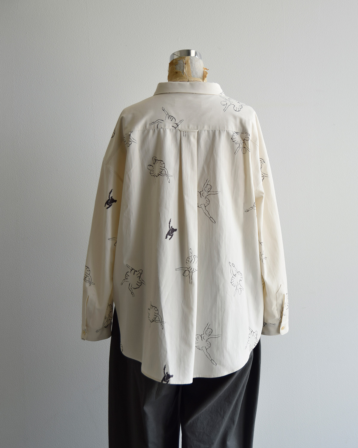 atelier naruse(�A�g���G�i���Z)���[���� �R�b�g�� �r�b�O �V���G�b�g �V���c �gballerina�h f02086-a