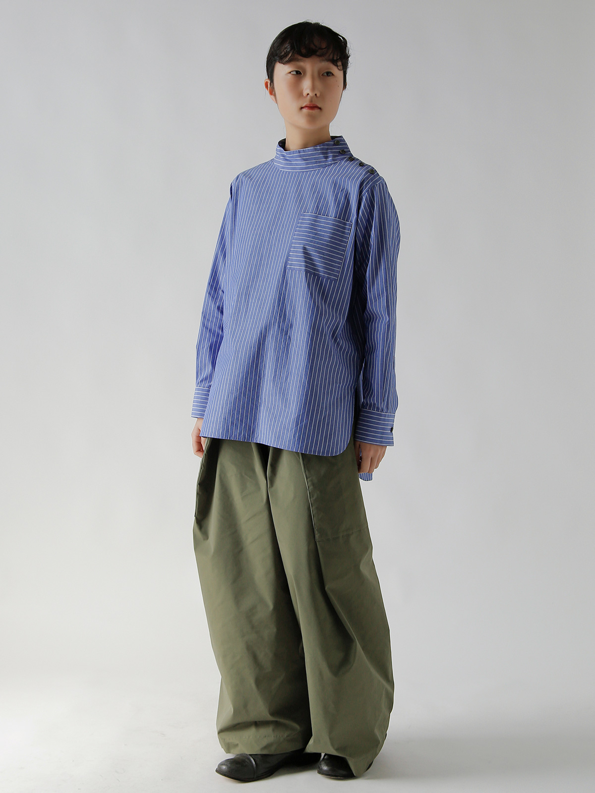 atelier naruse(�A�g���G�i���Z)�R�b�g�� ���b�N�l�b�N �X�g���C�v �u���E�X f02089-b