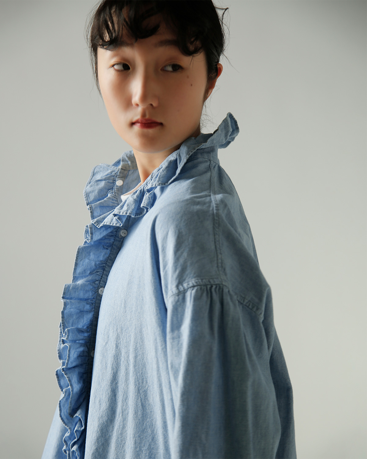 TOUJOURS(�g�D�W���[)�t�F�[�h���H�R�b�g���V�����u���[ �V���c �gRuffle Shirt�h hm44ds03