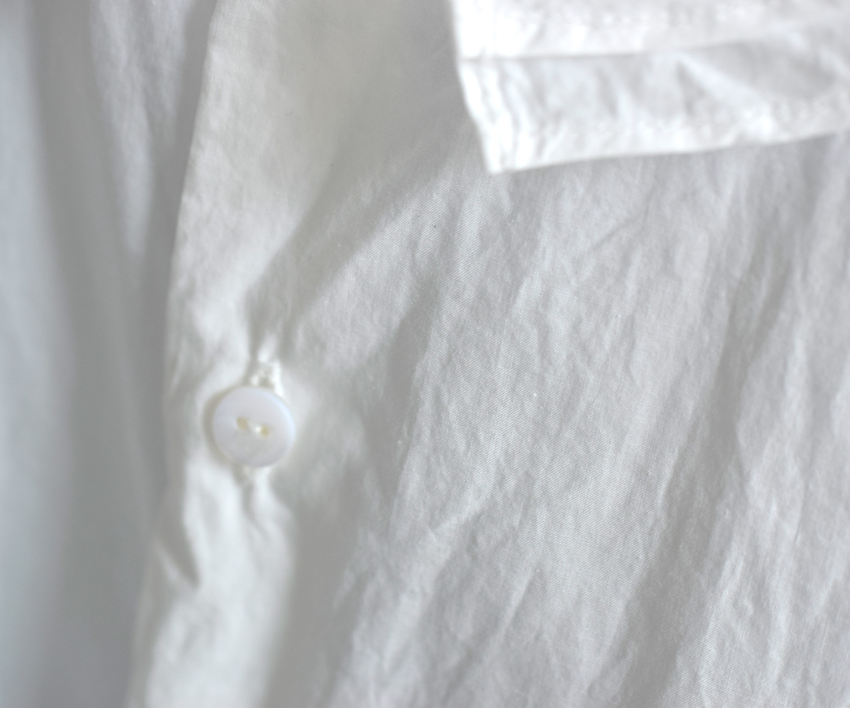 TOUJOURS(�g�D�W���[)�t�@�C�����[���R�b�g�� ���b�t���J���[ �X���[�u���X �V���c �gRuffle Collar Sleeveless Shirt�h mm44hs02