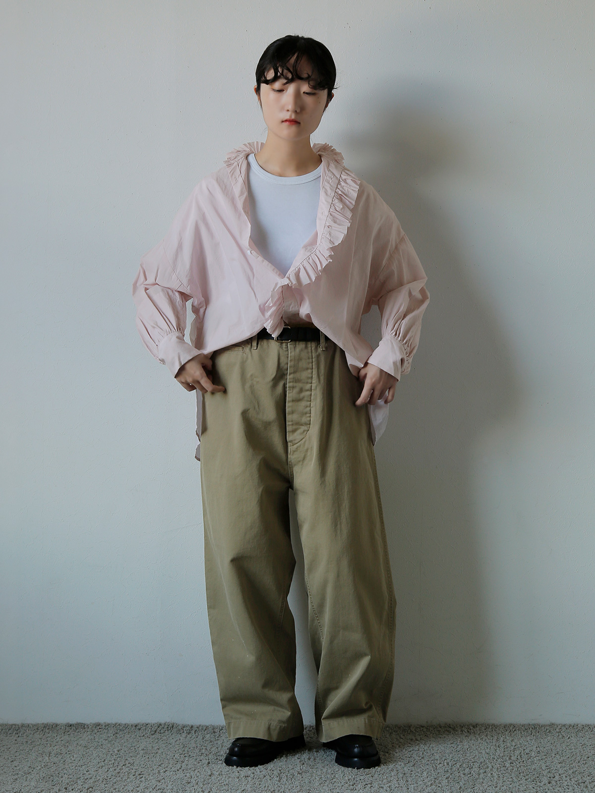 TOUJOURS(�g�D�W���[)�X�[�p�[�t�@�C���J�E���g�R�b�g�� �V���c �gBand Collar Bishop Sleeve Ruffle Shirt�h mm44ms01