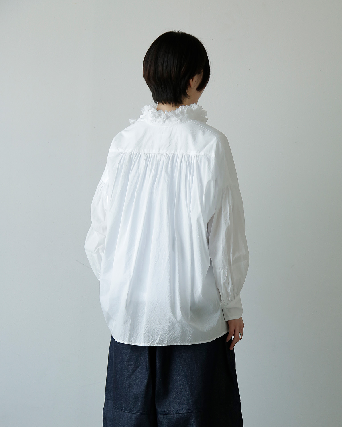 TOUJOURS(�g�D�W���[)�X�[�p�[�t�@�C���J�E���g�R�b�g�� �V���c �gBand Collar Bishop Sleeve Ruffle Shirt�h mm44ms01