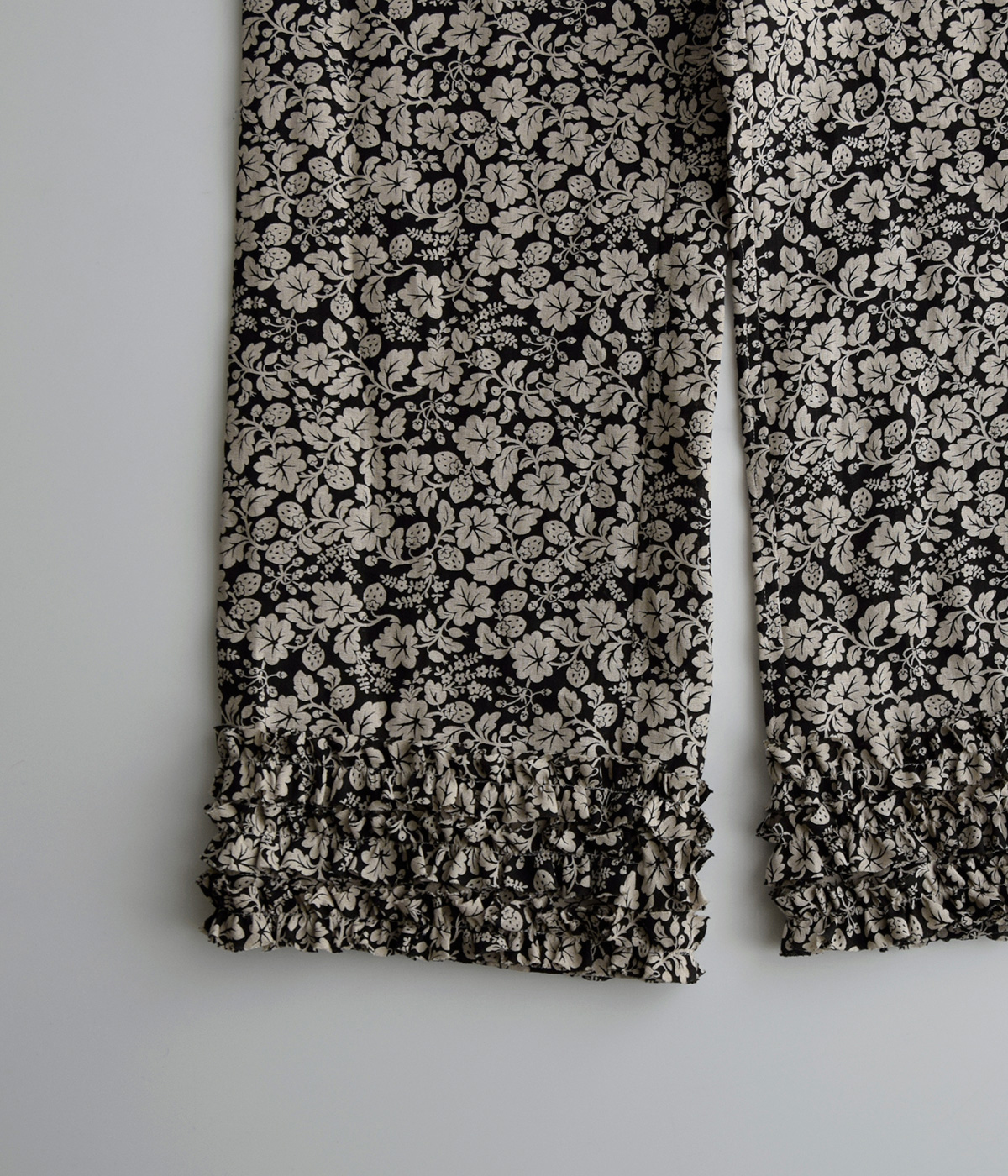 R & D.M.Co-(�I�[���h�}���Y�e�[���[)���C���h�x���[ �t���� �p���c �gWILD BERRY FRILL DECARATION PANTS�h 7758