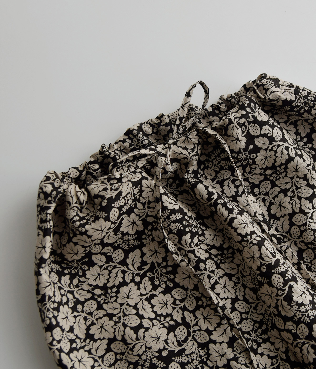 R & D.M.Co-(�I�[���h�}���Y�e�[���[)���C���h�x���[ �t���� �p���c �gWILD BERRY FRILL DECARATION PANTS�h 7758