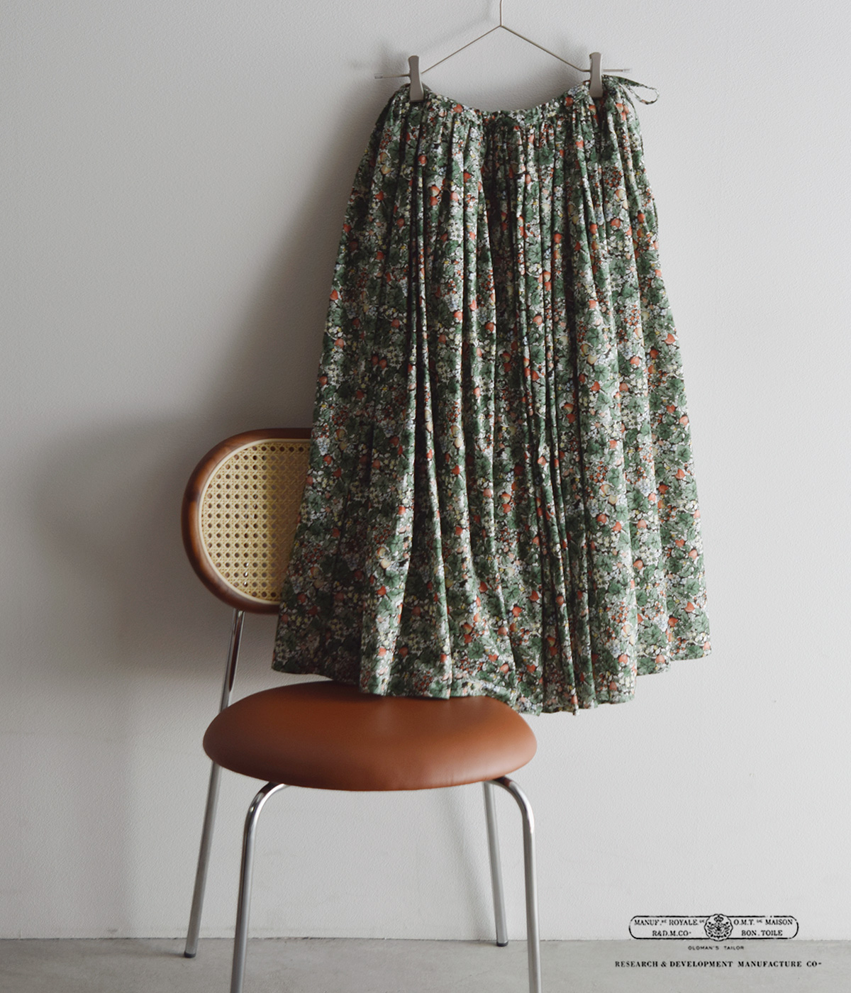 R & D.M.Co-(�I�[���h�}���Y�e�[���[)���C���h�x���[ �t�B�[���h ���[�� �M���U�[ �X�J�[�g WILD BERRY FIELD LAWN GATHER SKIRT 7876