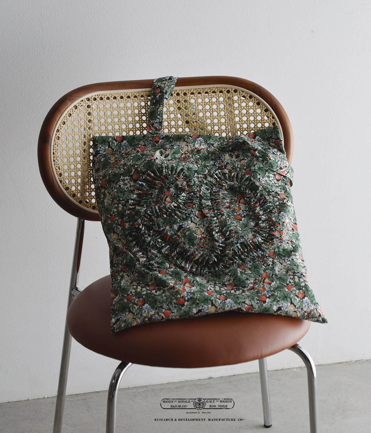 R & D.M.Co-(�I�[���h�}���Y�e�[���[)���C���h�x���[ �t�B�[���h ���[�� �t���� �f�R���[�V���� �g�[�g �o�b�O W.B.F LAWN FRILL DECORATION TOTE BAG 7884